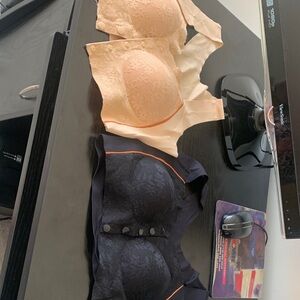 Elegant Lace Women's Bra Set - Black and Cream